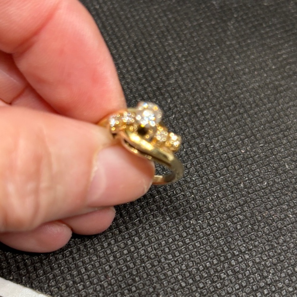 14k yellow gold diamond ring